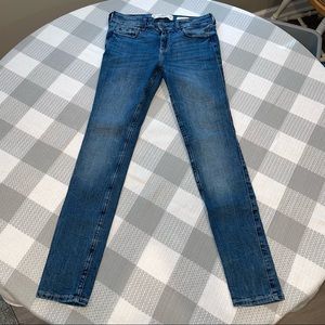 🔥 3 for $15 🔥
Hollister super skinny jean jeggings 5 Short